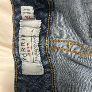 Torrid boyfriend jeans like new size 18